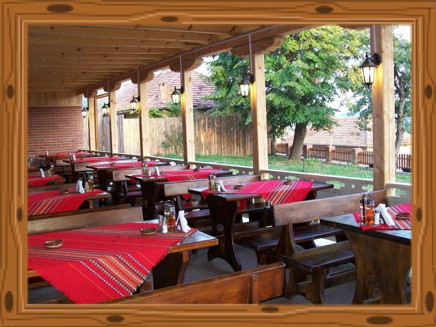 Family Hotel Lipite Tipchenitsa ภายนอก รูปภาพ